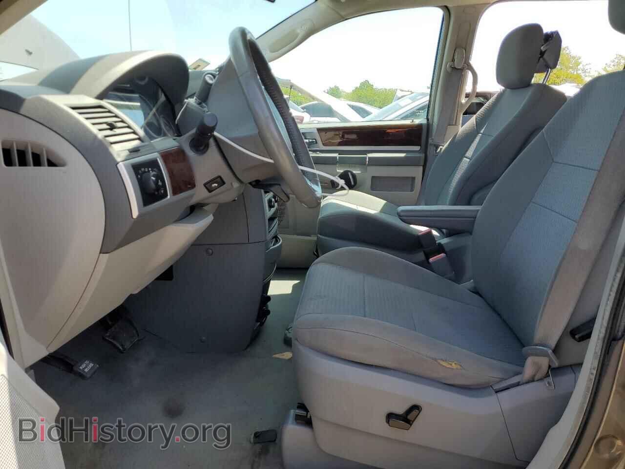 2010 CHRYSLER MINIVAN - VIN: 2A4RR5D13AR448943 - Photo 7