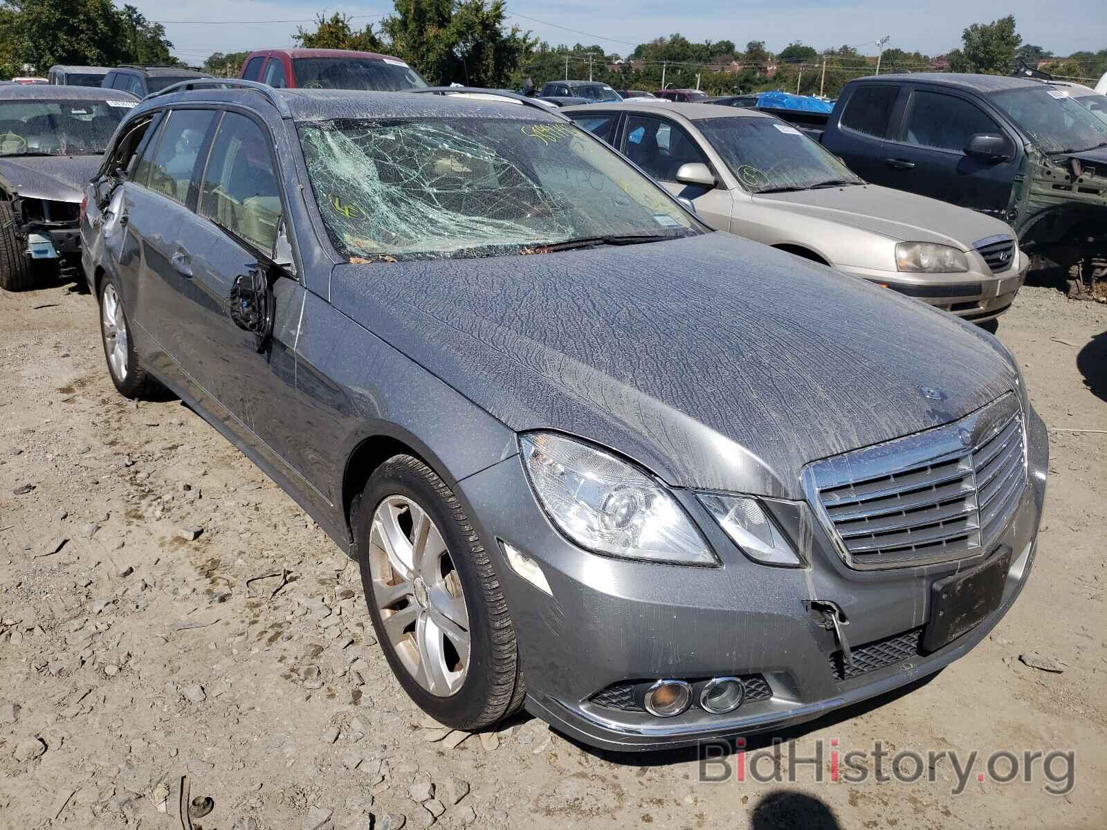 Photo WDDHH8HBXBA507233 - MERCEDES-BENZ E-CLASS 2011