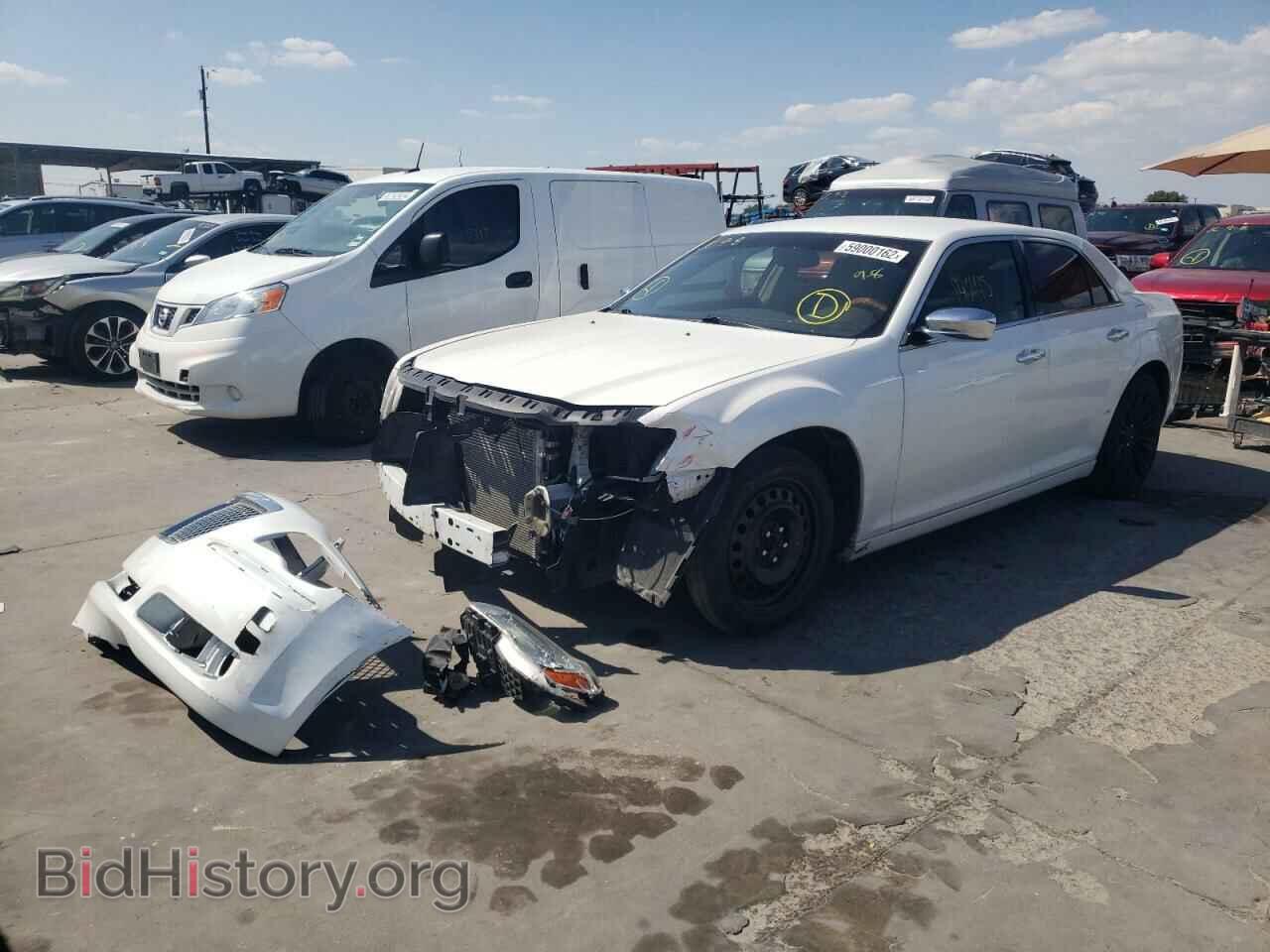 2012 CHRYSLER 300 - VIN: 2C3CCACG6CH152811 - Фото 2