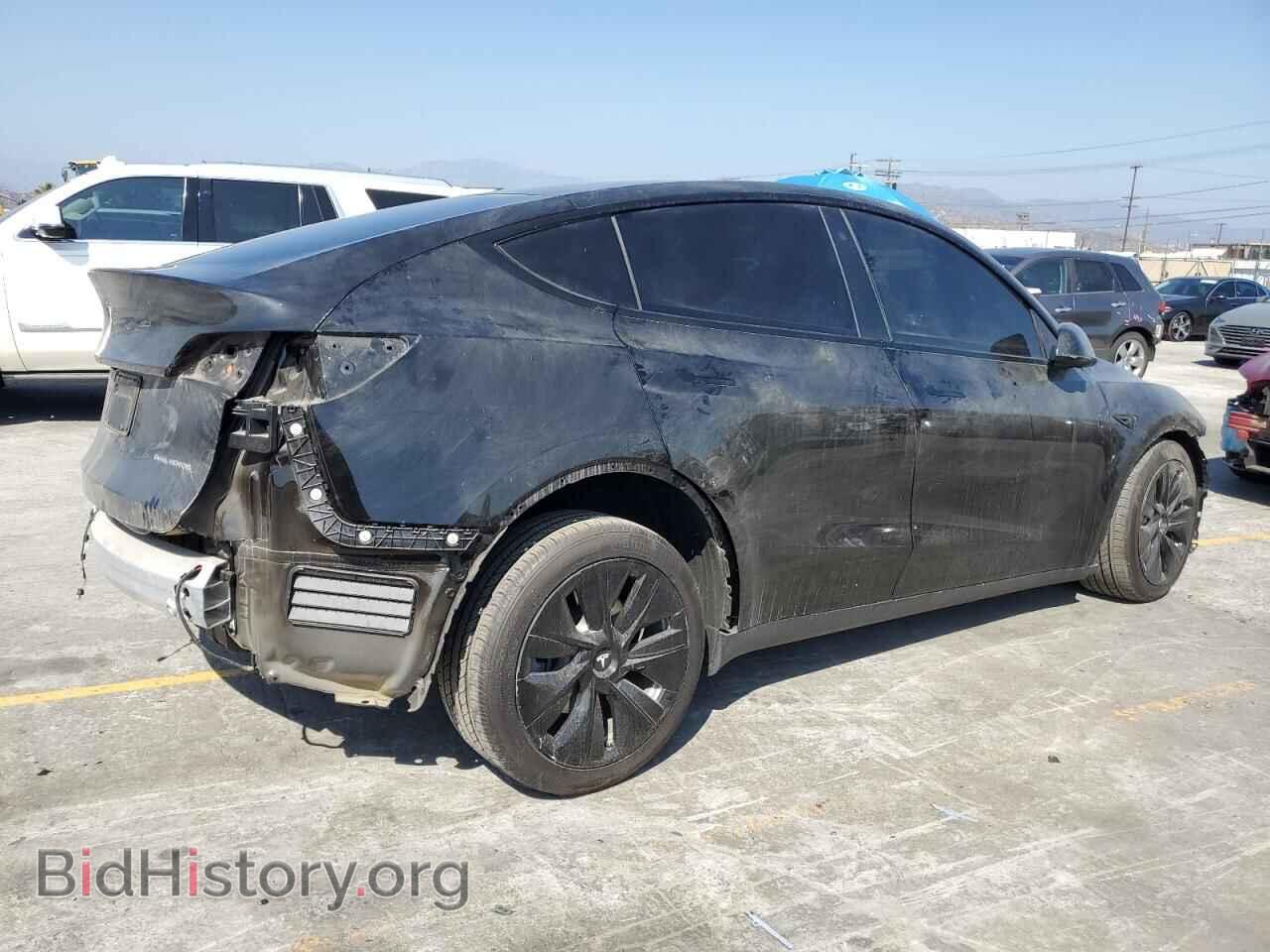 2023 TESLA MODEL Y - VIN: 7SAYGDEEXPA105778 - Фото 3