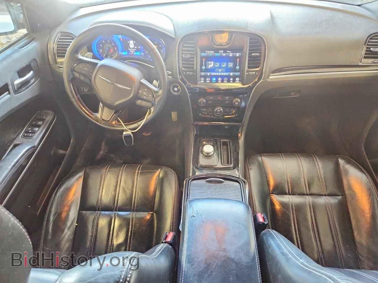 2019 CHRYSLER 300 - VIN: 2C3CCAGG2KH631509 - Photo 8