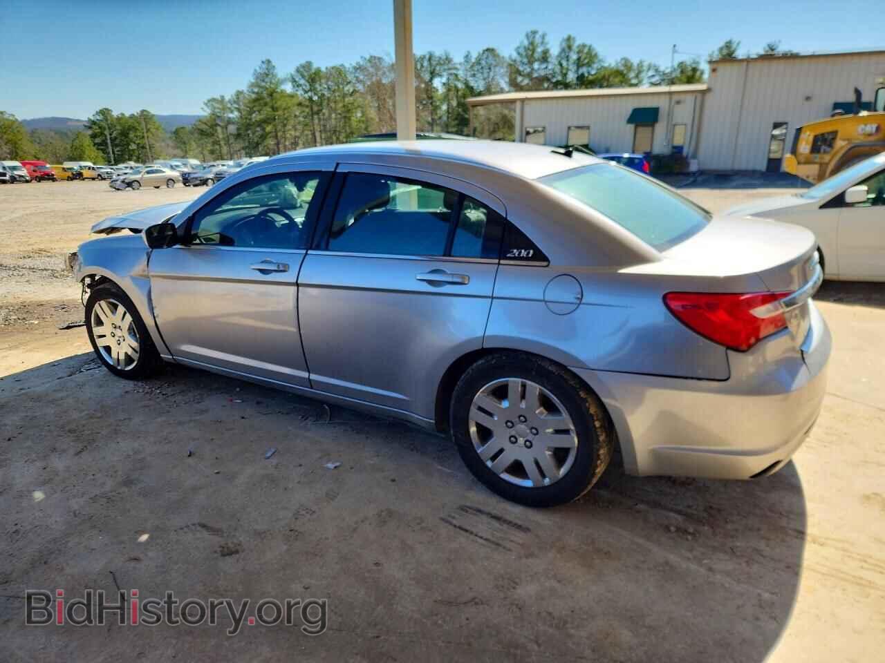 2014 CHRYSLER 200 - VIN: 1C3CCBABXEN170302 - Photo 2