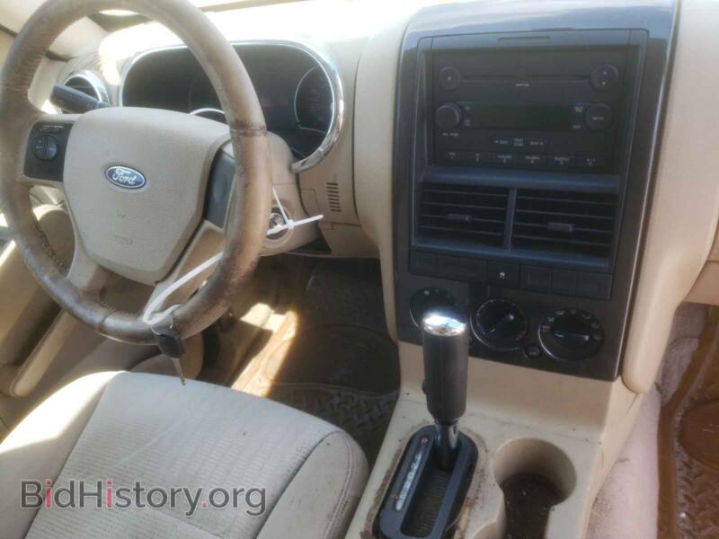 2006 Ford EXPLORER (VIN 1FMEU63E16UA50326) — photo 9 of 10