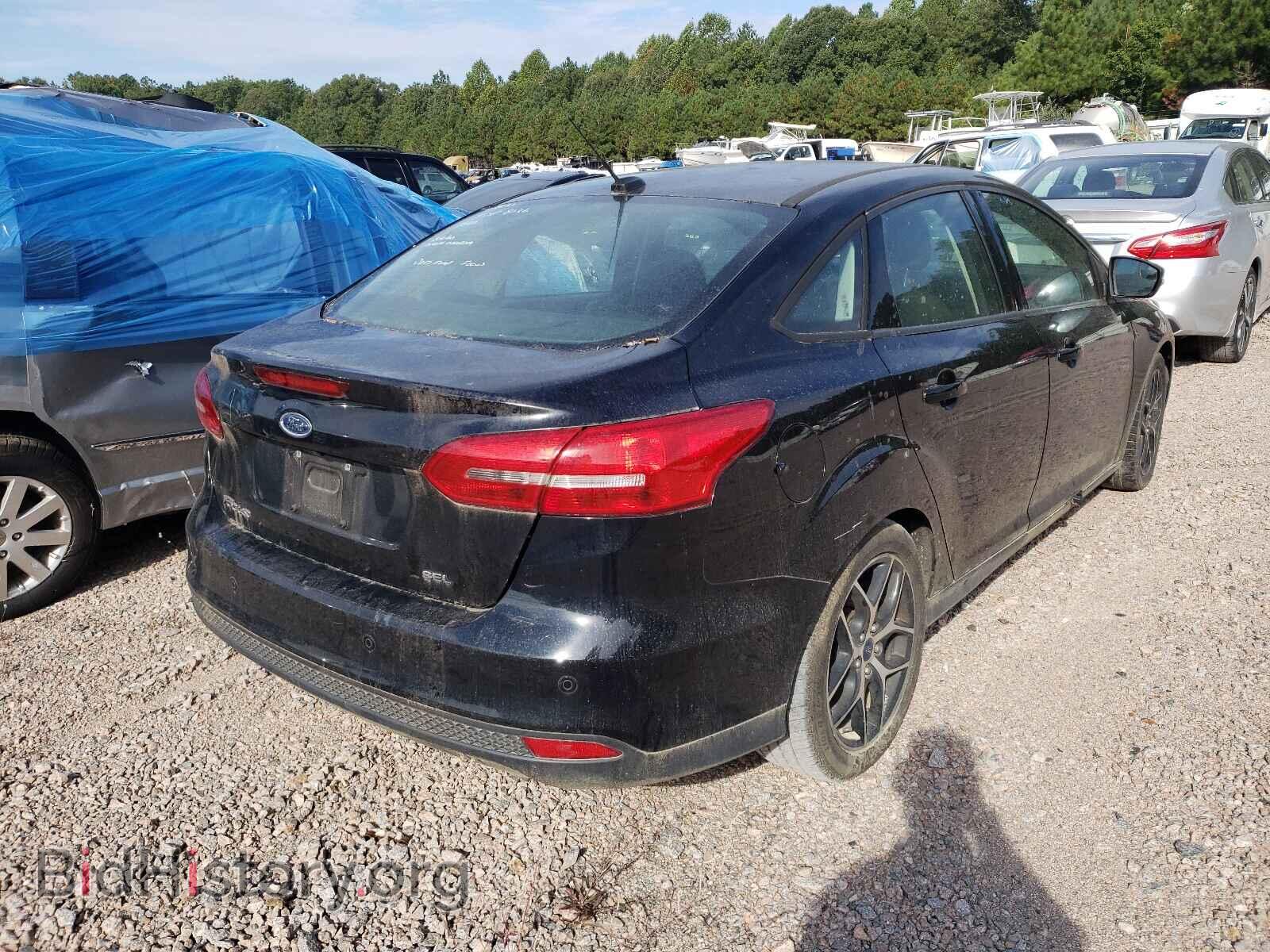 2017 FORD FOCUS - VIN: 1FADP3H2XHL322259 - Фото 4