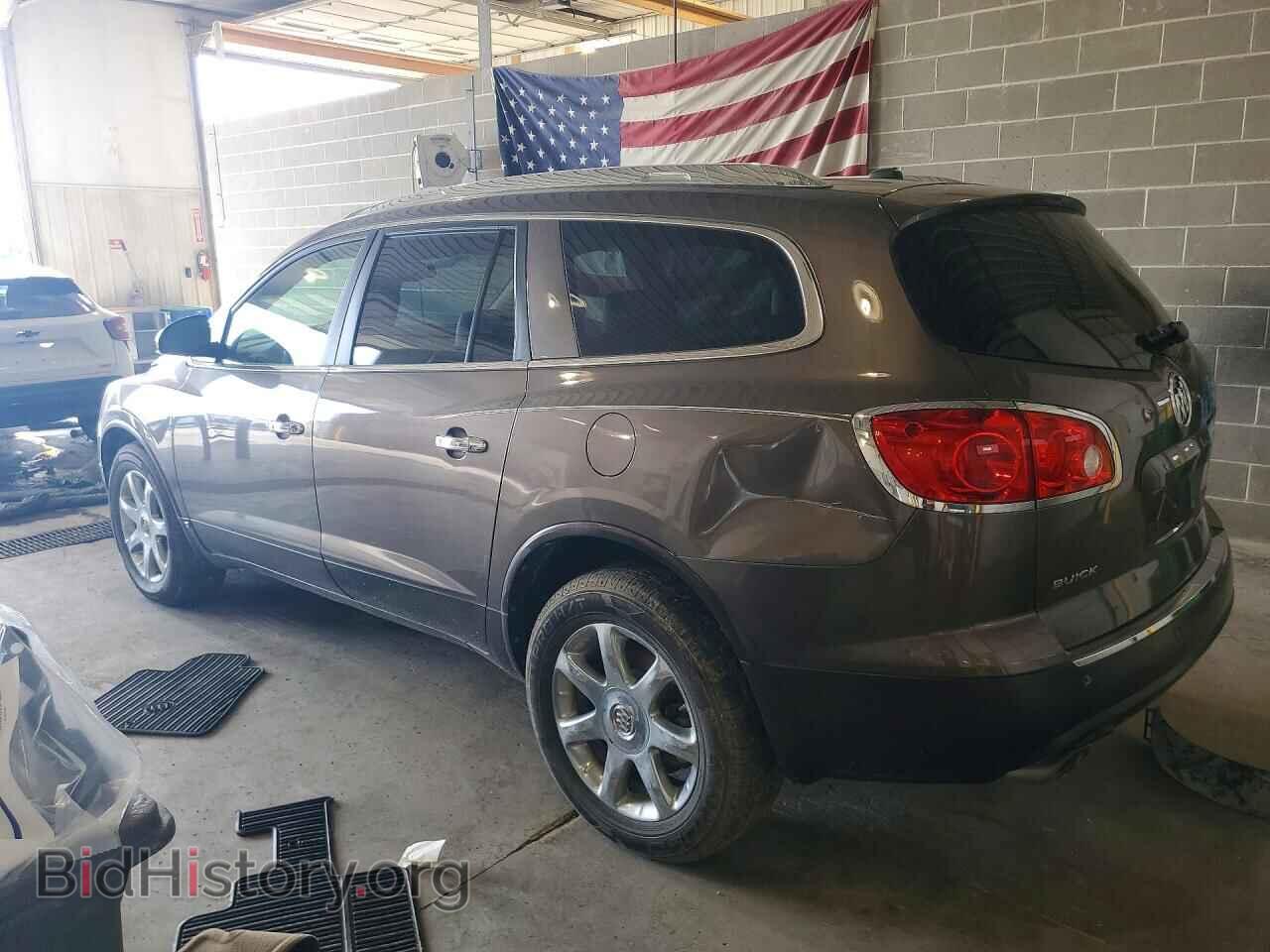 2008 BUICK ENCLAVE - VIN: 5GAEV23768J102289 - Photo 2