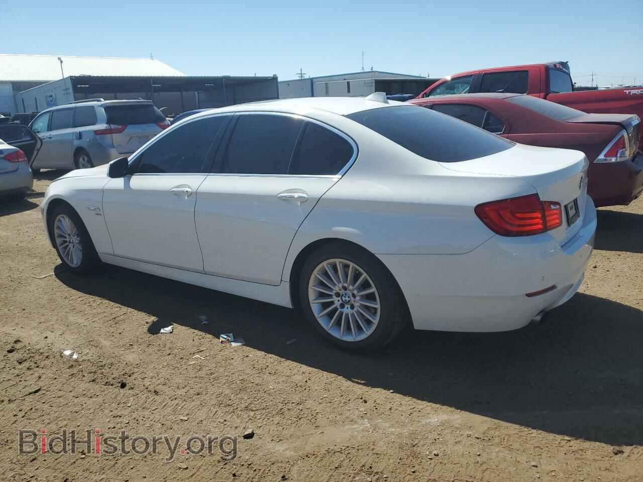 2011 BMW 5 SERIES - VIN: WBAFU7C57BC872334 - Фото 2