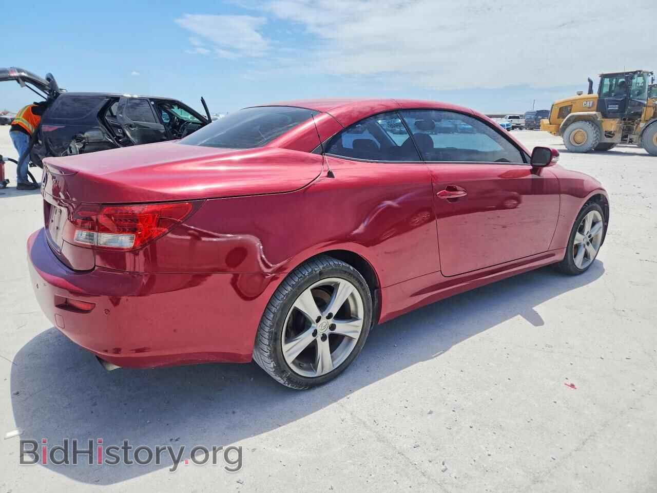 2012 LEXUS IS - VIN: JTHFF2C21C2522886 - Photo 3