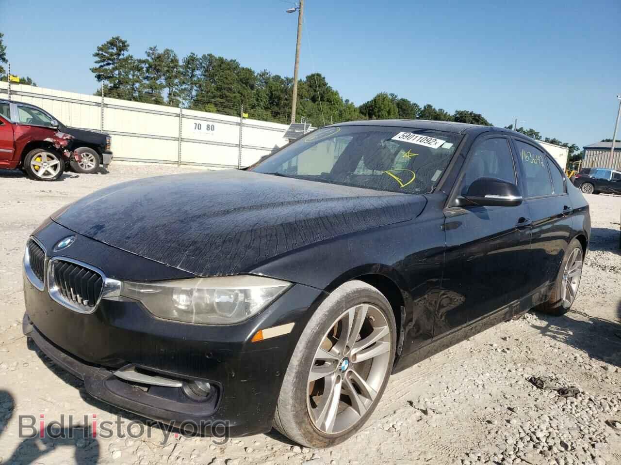2013 BMW 3 SERIES - VIN: WBA3A5G58DNP24906 - Фото 2