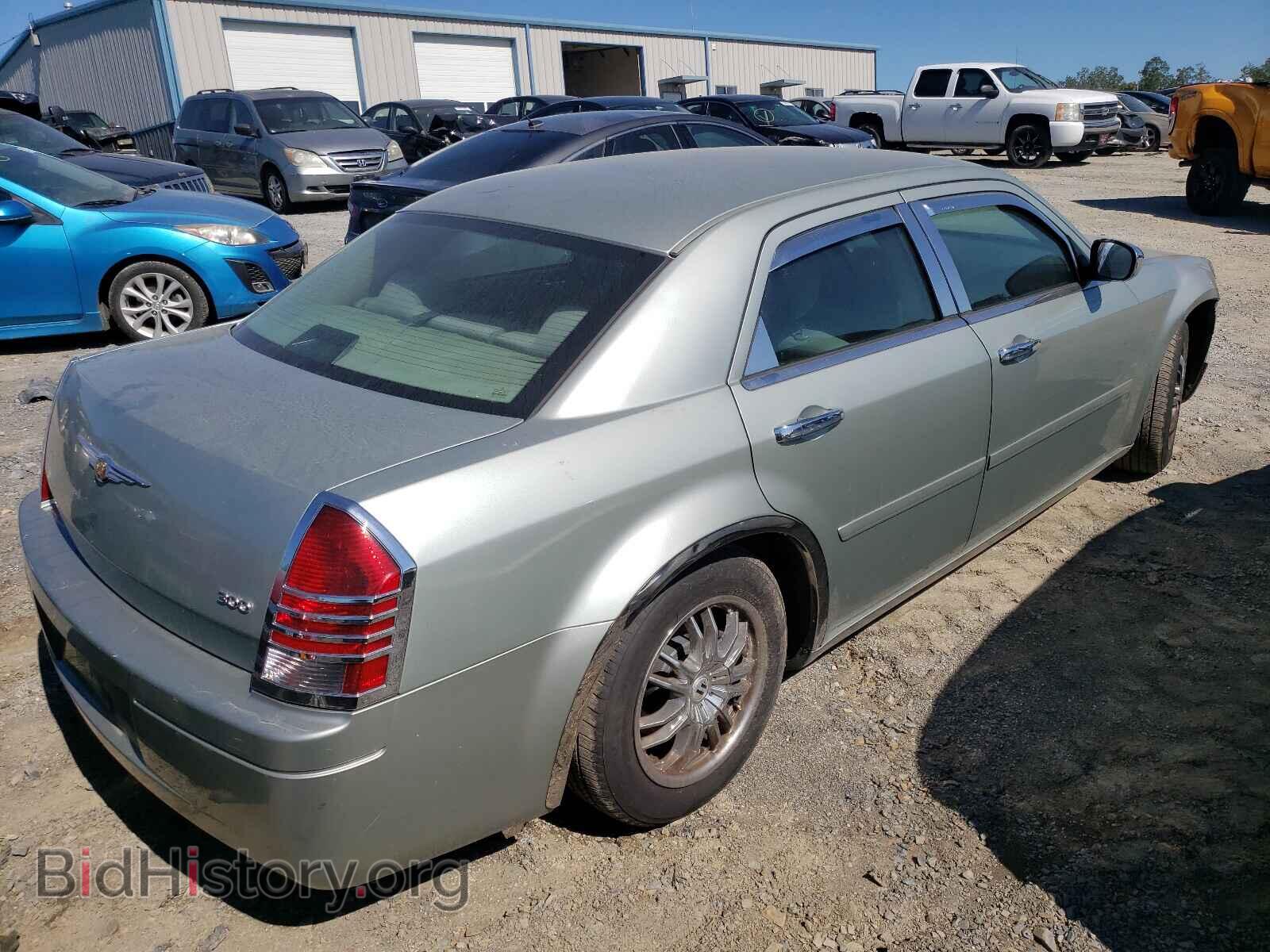 2006 CHRYSLER 300 - VIN: 2C3KA43R96H171135 - Фото 4