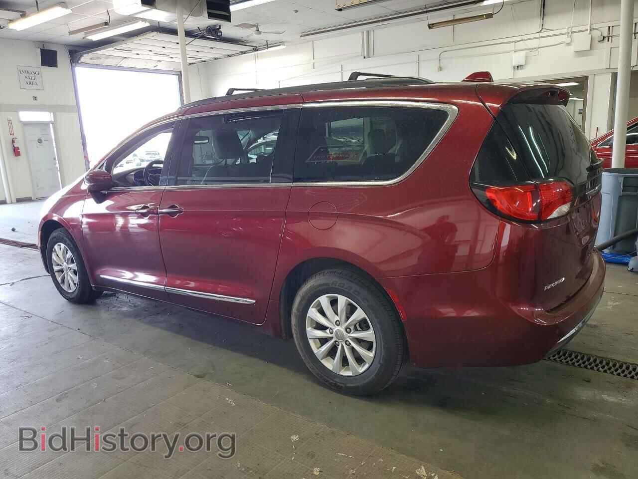 2017 CHRYSLER PACIFICA - VIN: 2C4RC1BG6HR543899 - Photo 2