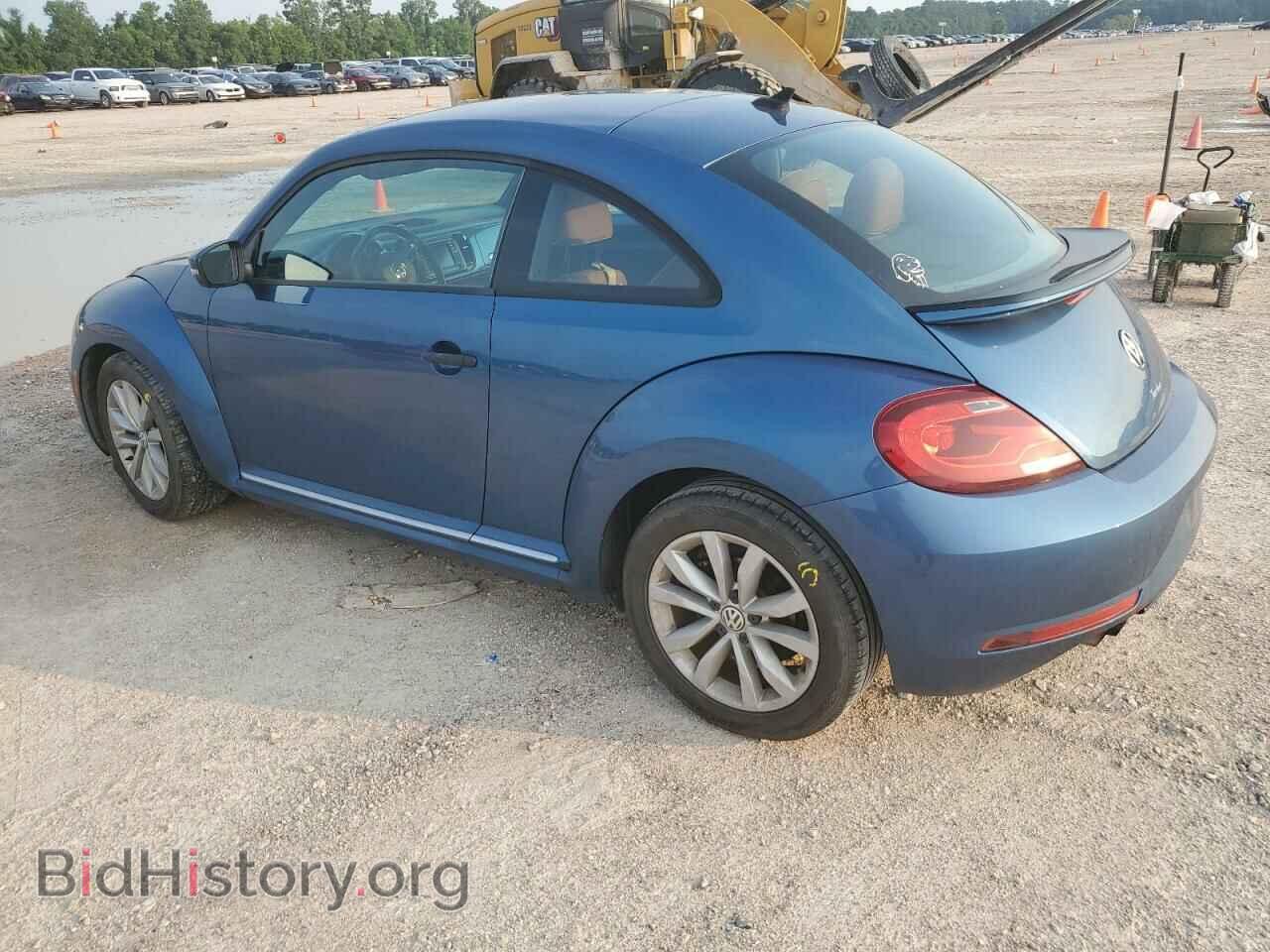 2017 VOLKSWAGEN BEETLE - VIN: 3VWF17AT3HM628018 - Фото 2