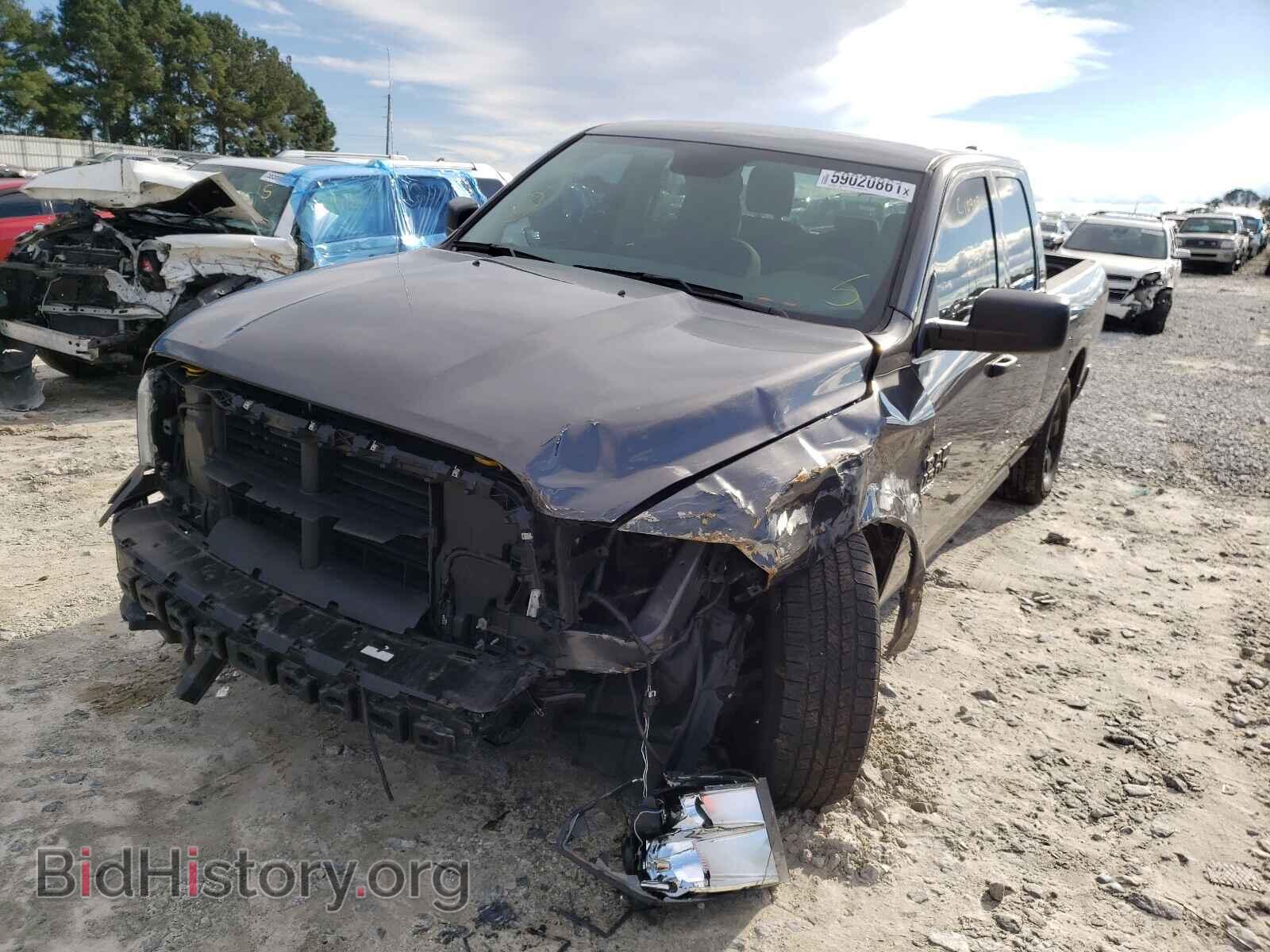 2019 RAM 1500 - VIN: 1C6RR6FG6KS733060 - Фото 2