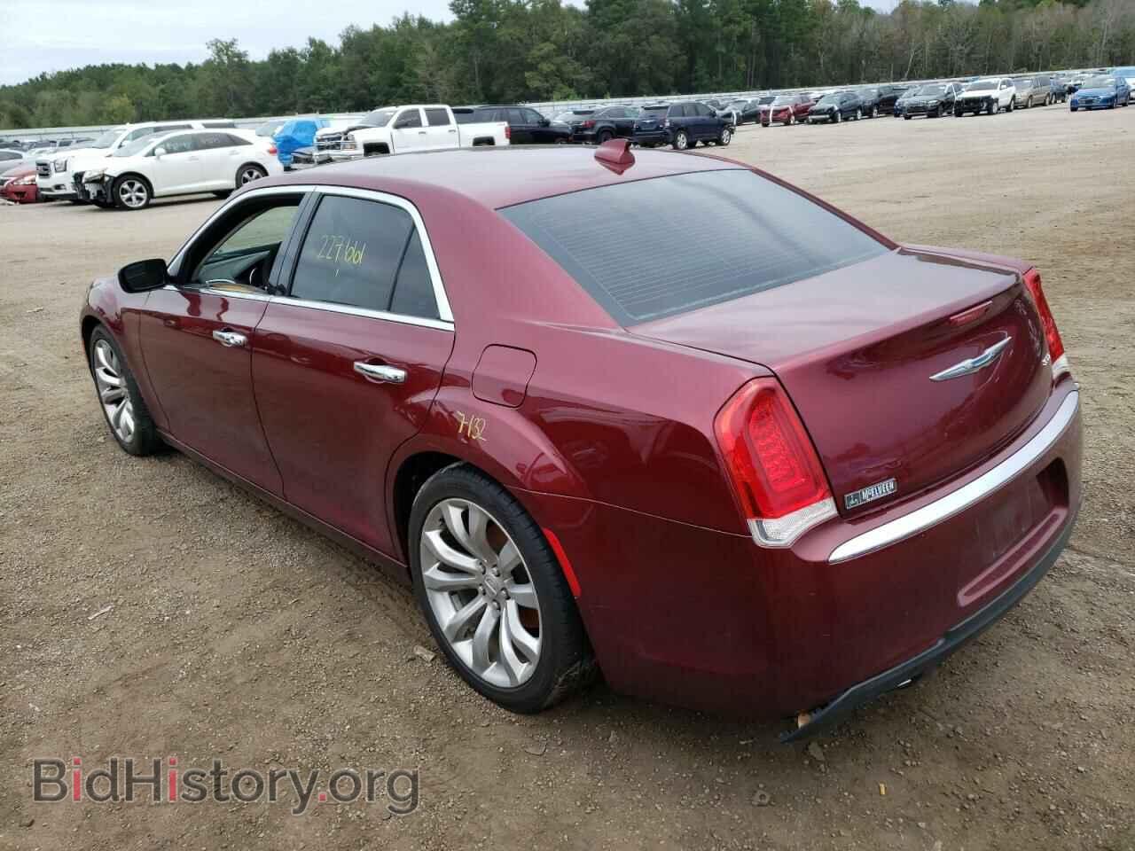 2018 CHRYSLER 300 - VIN: 2C3CCAEGXJH123404 - Фото 3