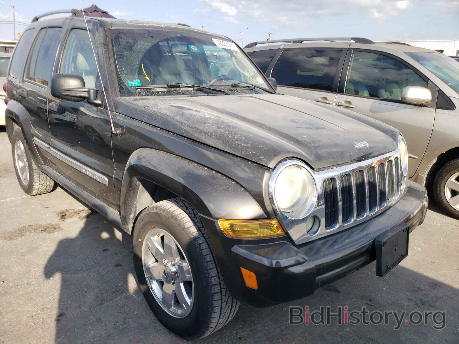 Photo 1J4GK58K96W140883 - JEEP LIBERTY 2006