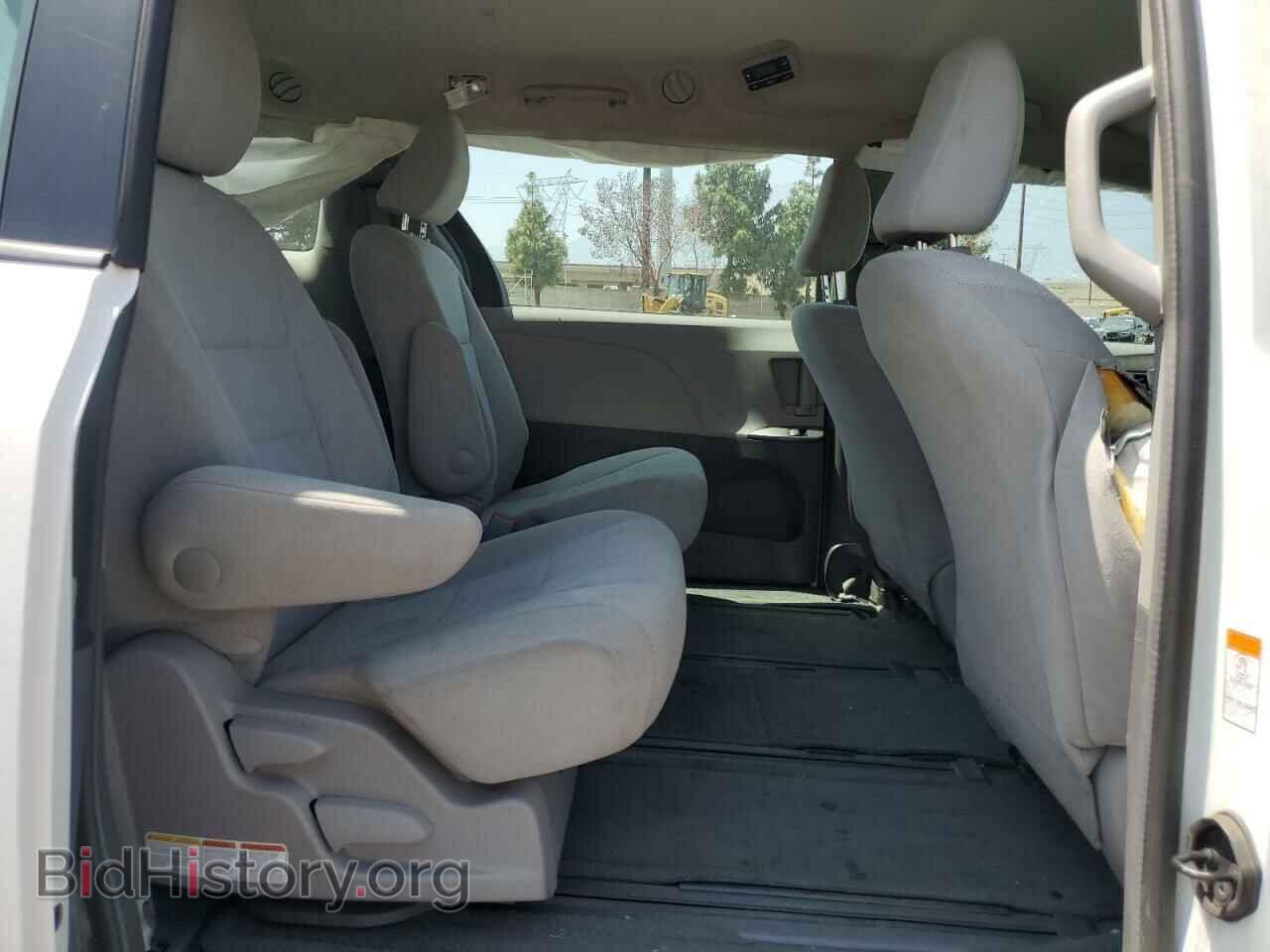 2017 TOYOTA All Models - VIN: 5TDZZ3DC8HS814330 - Фото 11
