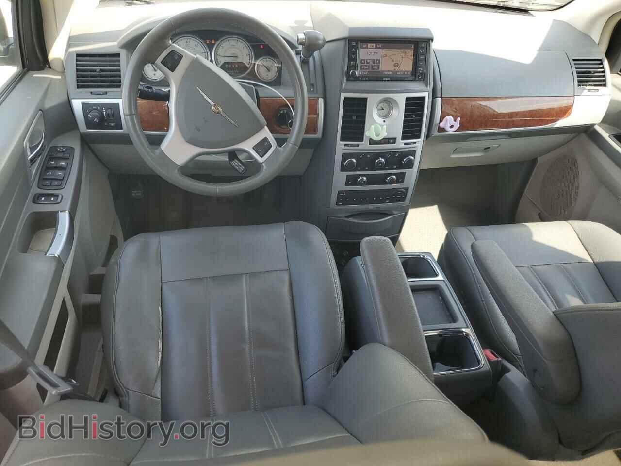 2008 CHRYSLER MINIVAN - VIN: 2A8HR54P58R844395 - Фото 8