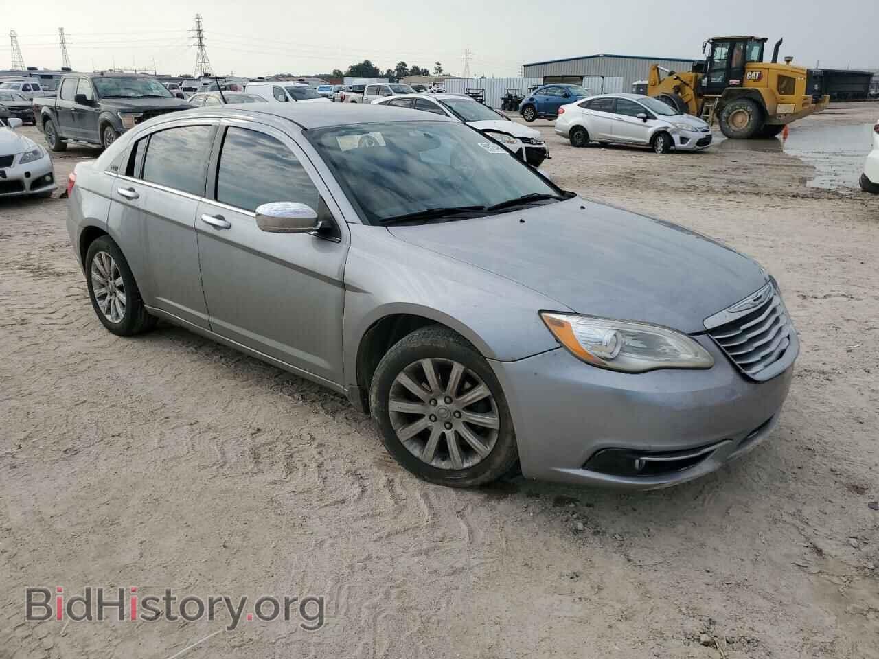 2013 CHRYSLER 200 - VIN: 1C3CCBCG8DN542288 - Фото 4