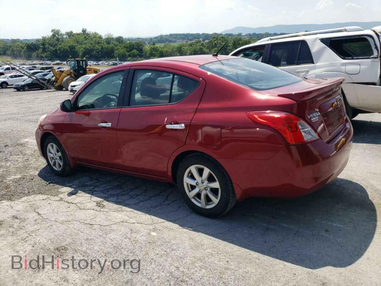 2013 NISSAN VERSA - VIN: 3N1CN7AP4DL842466 - Фото 2