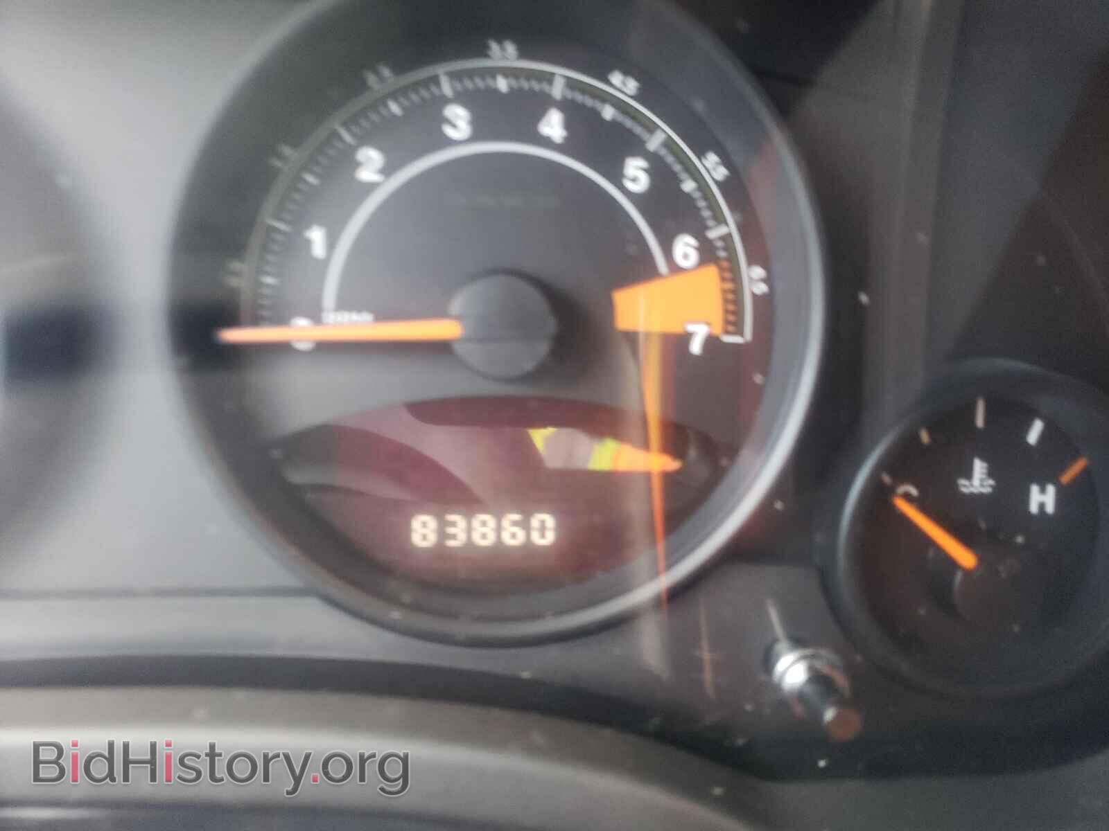 2016 JEEP COMPASS - VIN: 1C4NJDBB7GD572842 - Photo 8