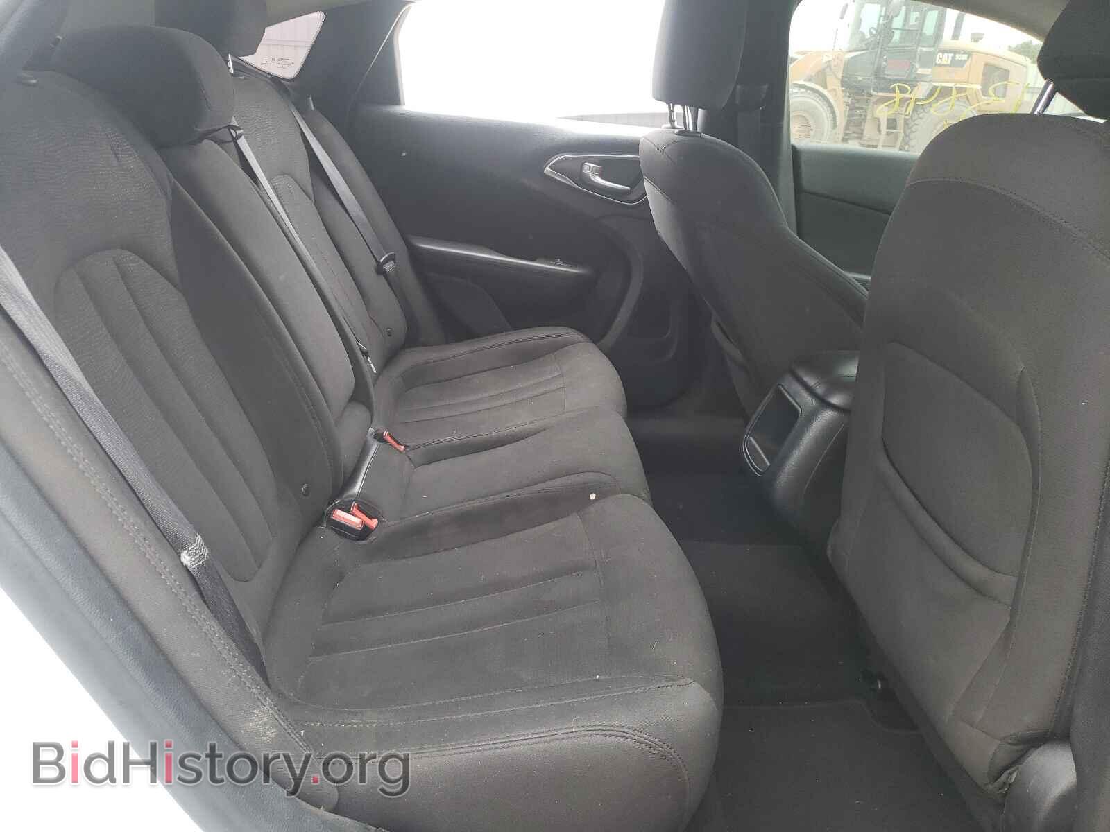 2016 CHRYSLER 200 - VIN: 1C3CCCAB1GN165255 - Фото 6