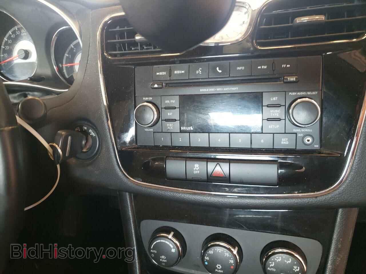 2013 CHRYSLER 200 - VIN: 1C3CCBBB3DN571106 - Фото 9