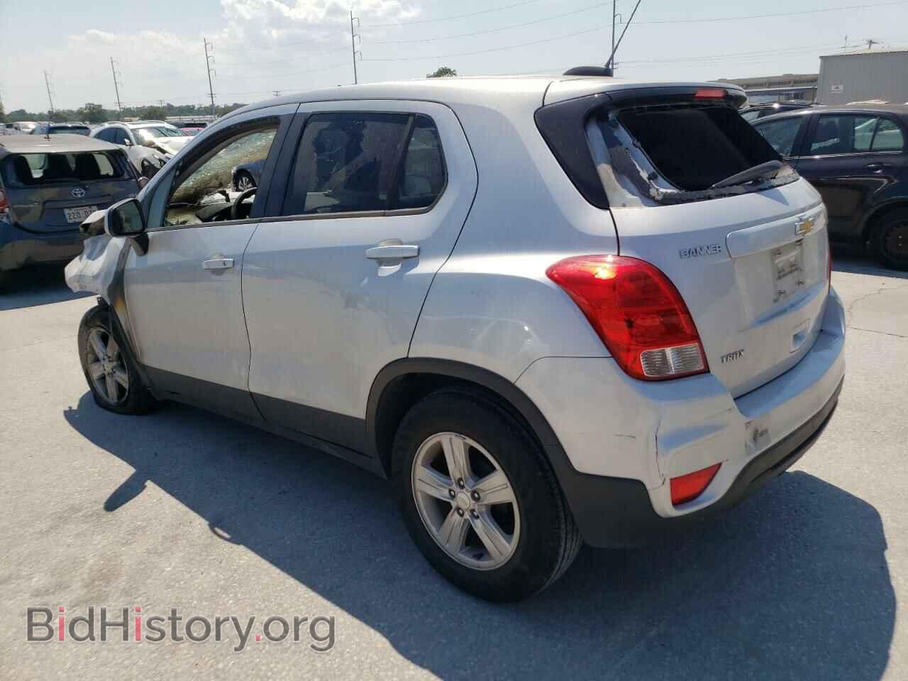 2020 CHEVROLET TRAX - VIN: 3GNCJKSB3LL300201 - Фото 2