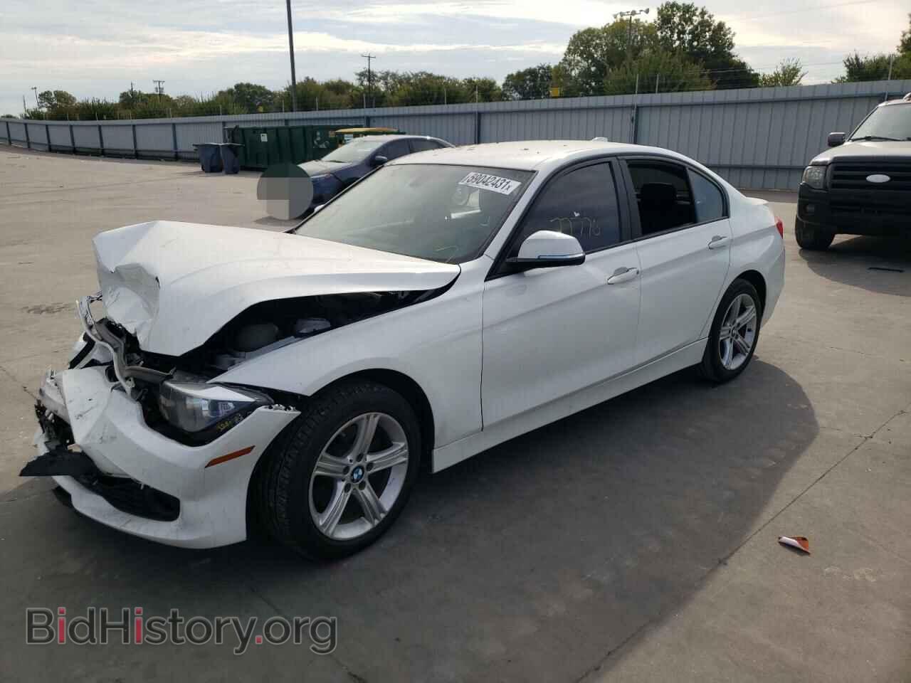2013 BMW 3 SERIES - VIN: WBA3A5G58DNP26834 - Фото 2