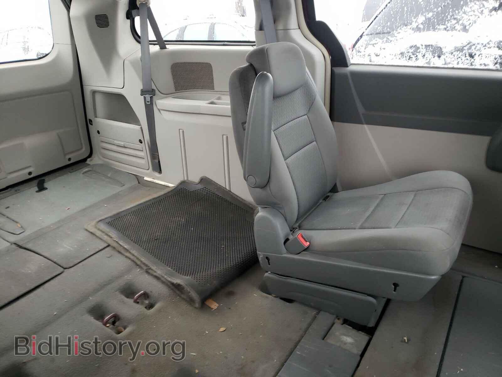 2009 CHRYSLER MINIVAN - VIN: 2A8HR54119R598040 - Фото 6