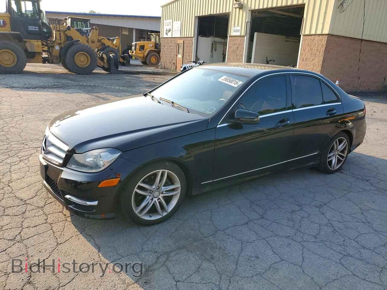 Photo WDDGF8BB2CR205092 - MERCEDES-BENZ C-CLASS 2012