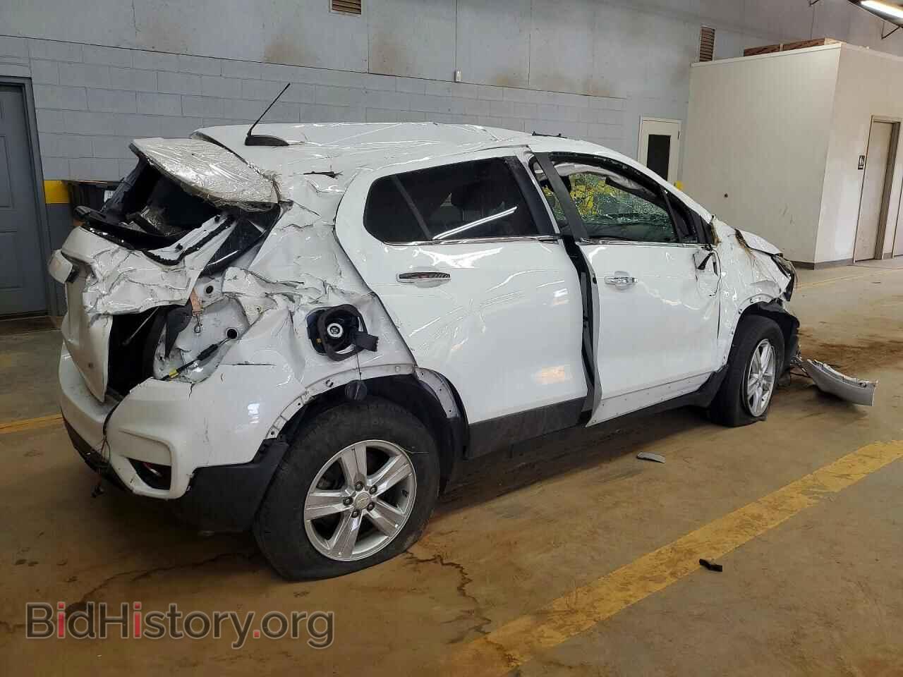 2019 CHEVROLET TRAX - VIN: 3GNCJPSB3KL256308 - Photo 3