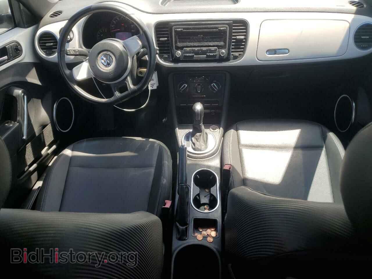 2012 VOLKSWAGEN BEETLE - VIN: 3VWJP7ATXCM628759 - Фото 8