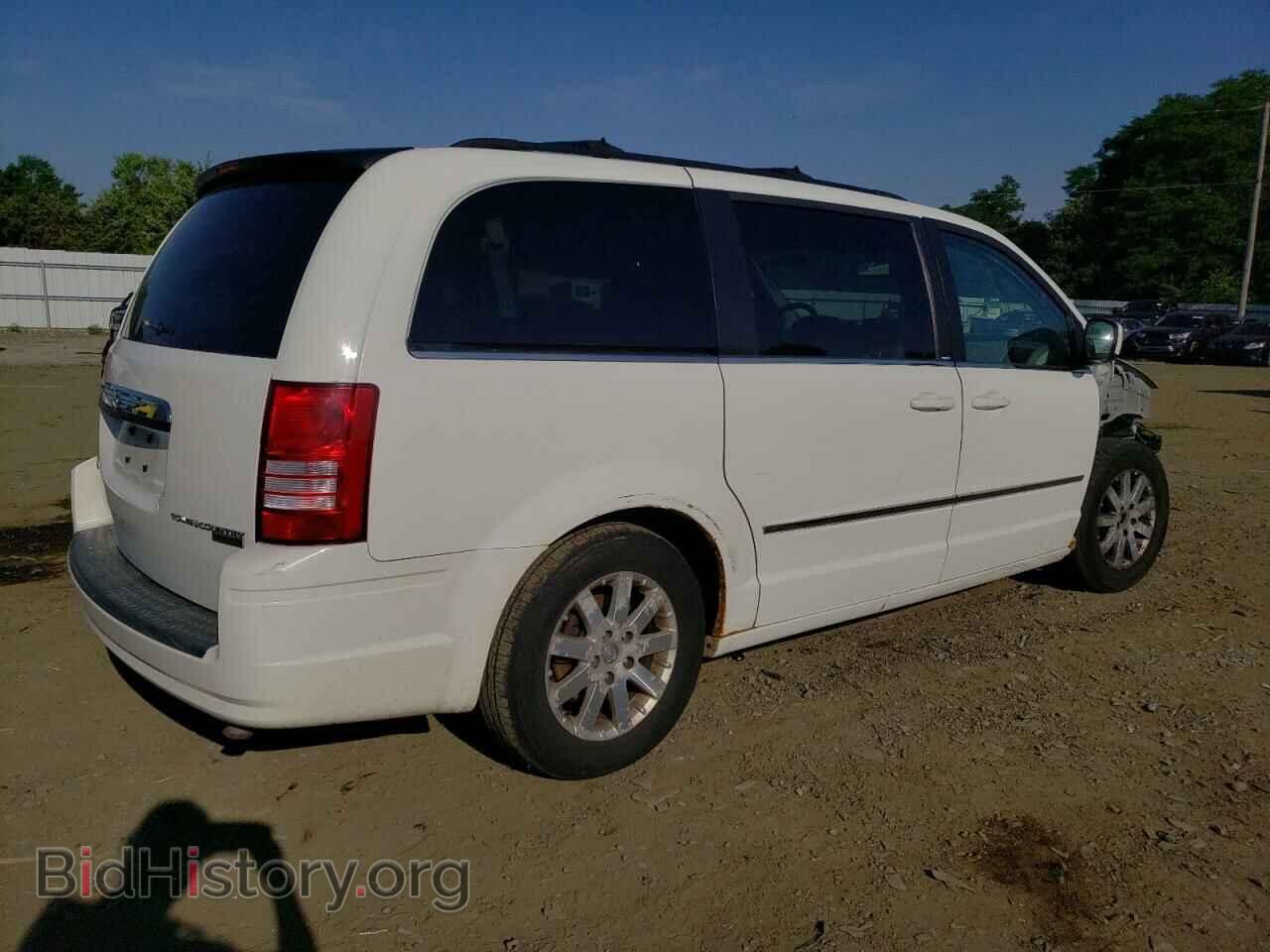 2009 CHRYSLER MINIVAN - VIN: 2A8HR54159R542778 - Фото 3