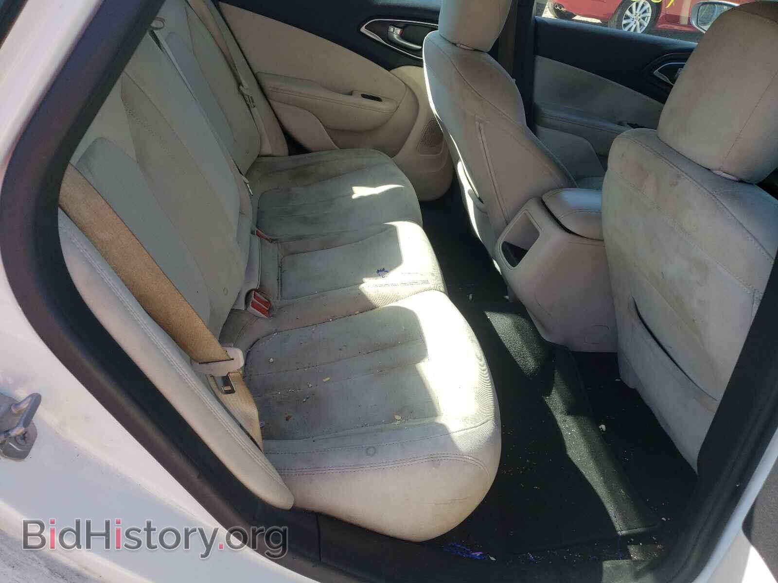 2015 CHRYSLER 200 - VIN: 1C3CCCAB6FN678080 - Фото 6