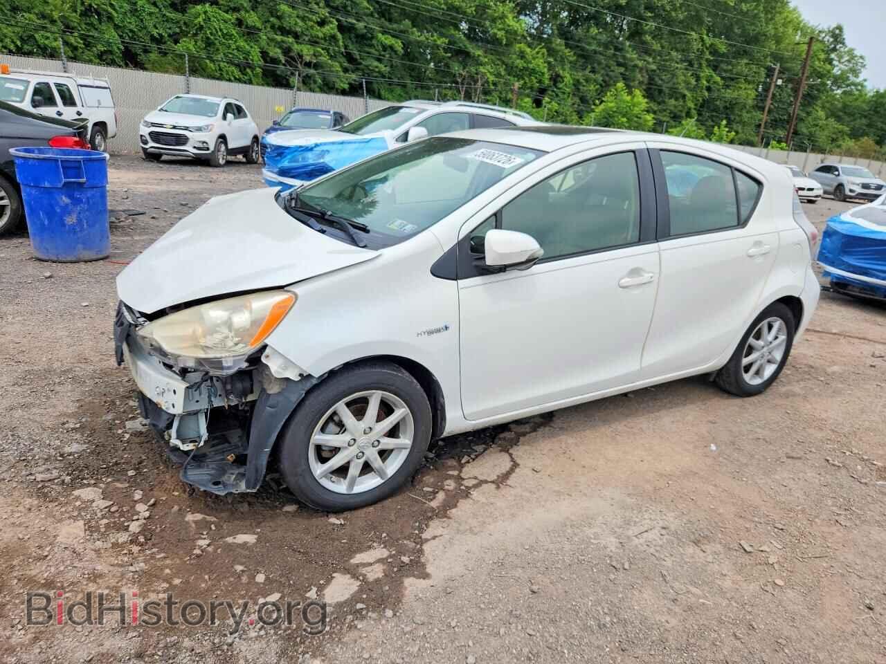 Фотография JTDKDTB33D1041051 - TOYOTA PRIUS 2013