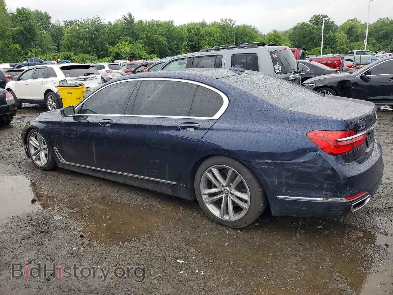 2018 BMW 7 SERIES - VIN: WBA7F2C58JG423821 - Photo 2