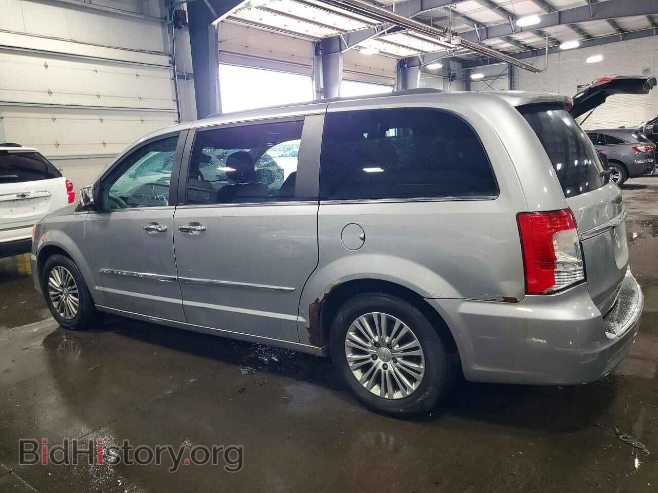 2013 CHRYSLER MINIVAN - VIN: 2C4RC1CG2DR621748 - Photo 2