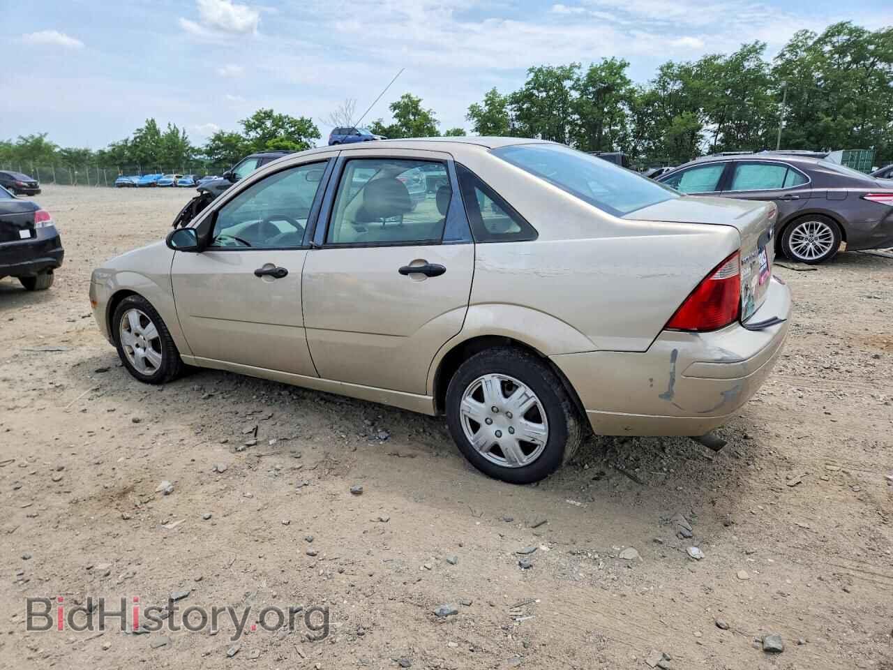 2007 FORD FOCUS - VIN: 1FAFP34N47W343923 - Фото 2