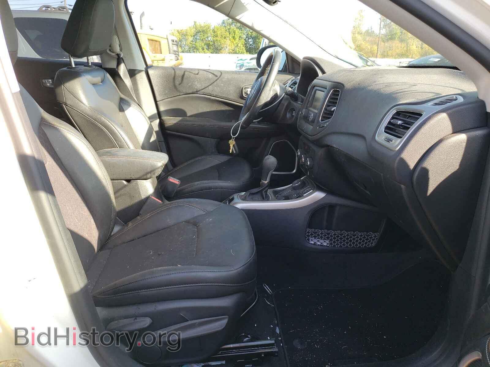 2018 JEEP COMPASS - VIN: 3C4NJDBB0JT281598 - Фото 5