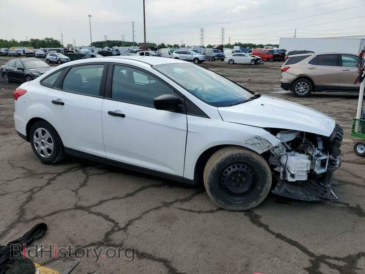 2016 FORD FOCUS - VIN: 1FADP3E28GL357403 - Фото 4