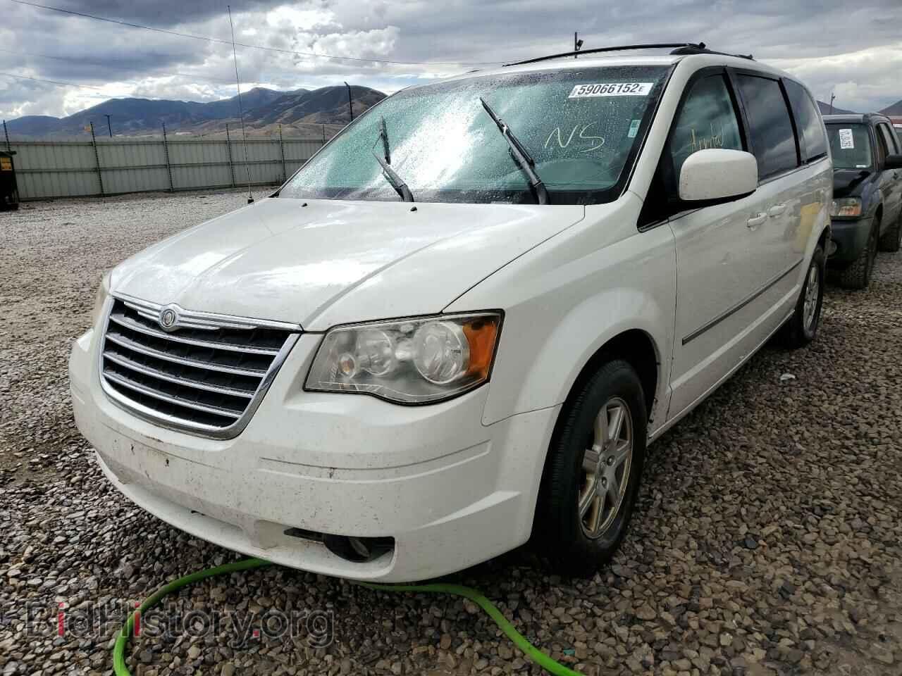 2010 CHRYSLER MINIVAN - VIN: 2A4RR5DX2AR351379 - Фото 2
