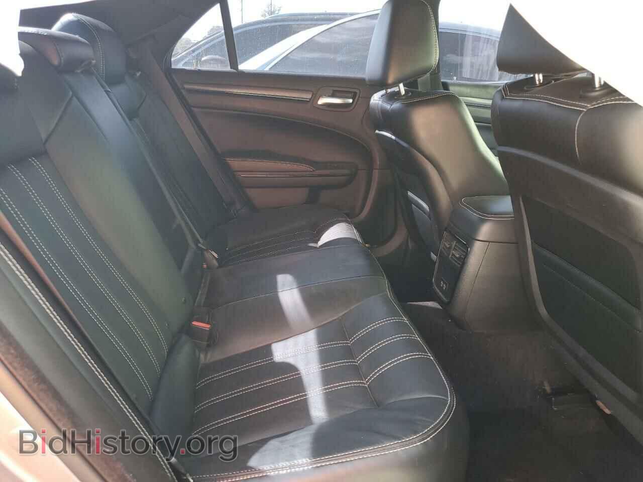 2016 CHRYSLER 300 - VIN: 2C3CCAGG2GH165782 - Фото 6