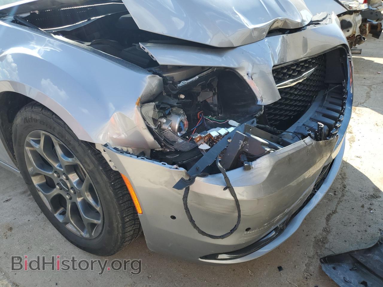 2016 CHRYSLER 300 - VIN: 2C3CCAGG2GH165782 - Фото 9