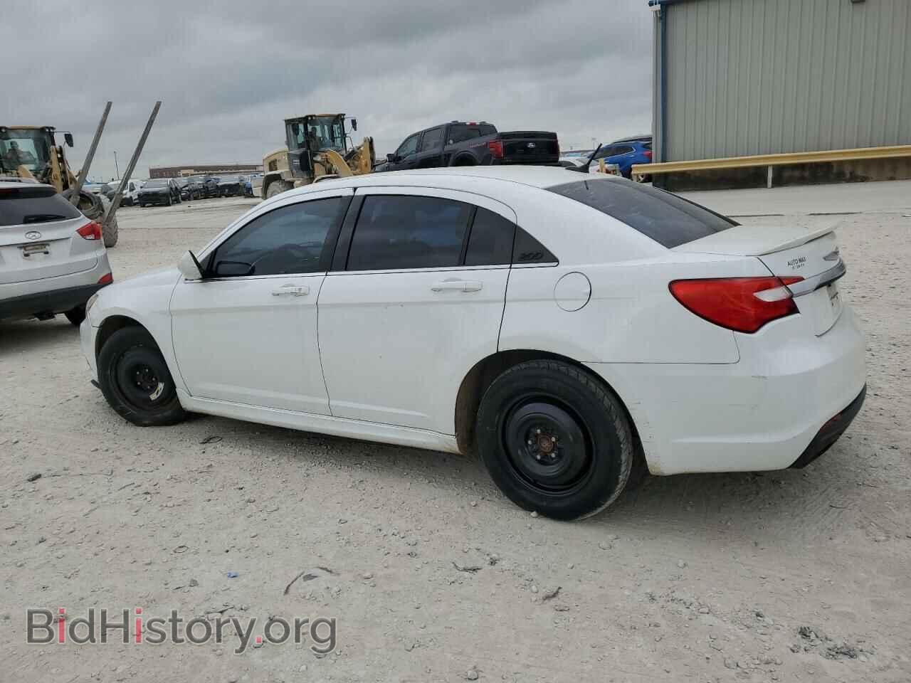 2014 CHRYSLER 200 - VIN: 1C3CCBBG2EN171888 - Фото 2