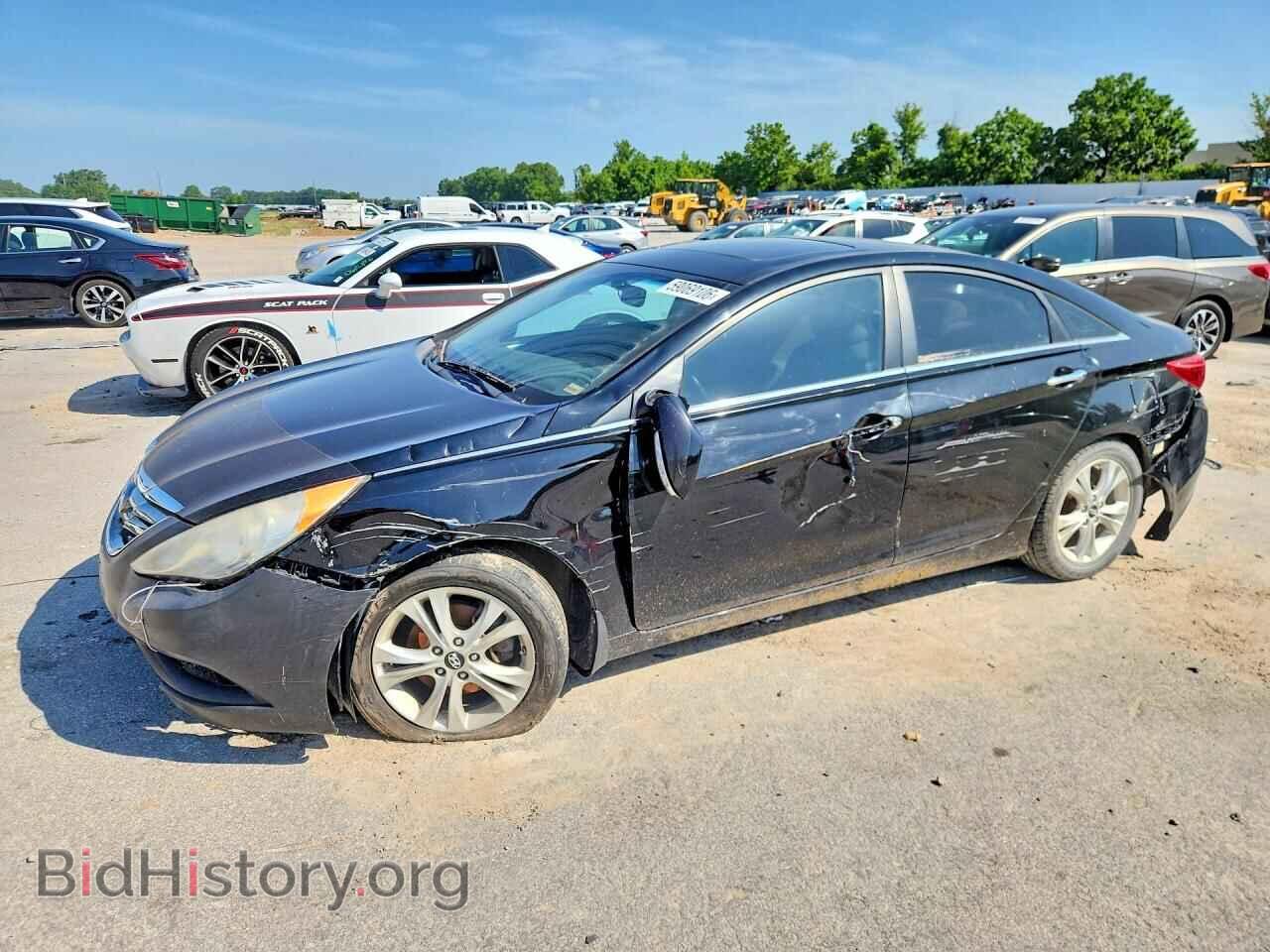 Photo 5NPEC4AC5BH145795 - HYUNDAI SONATA 2011
