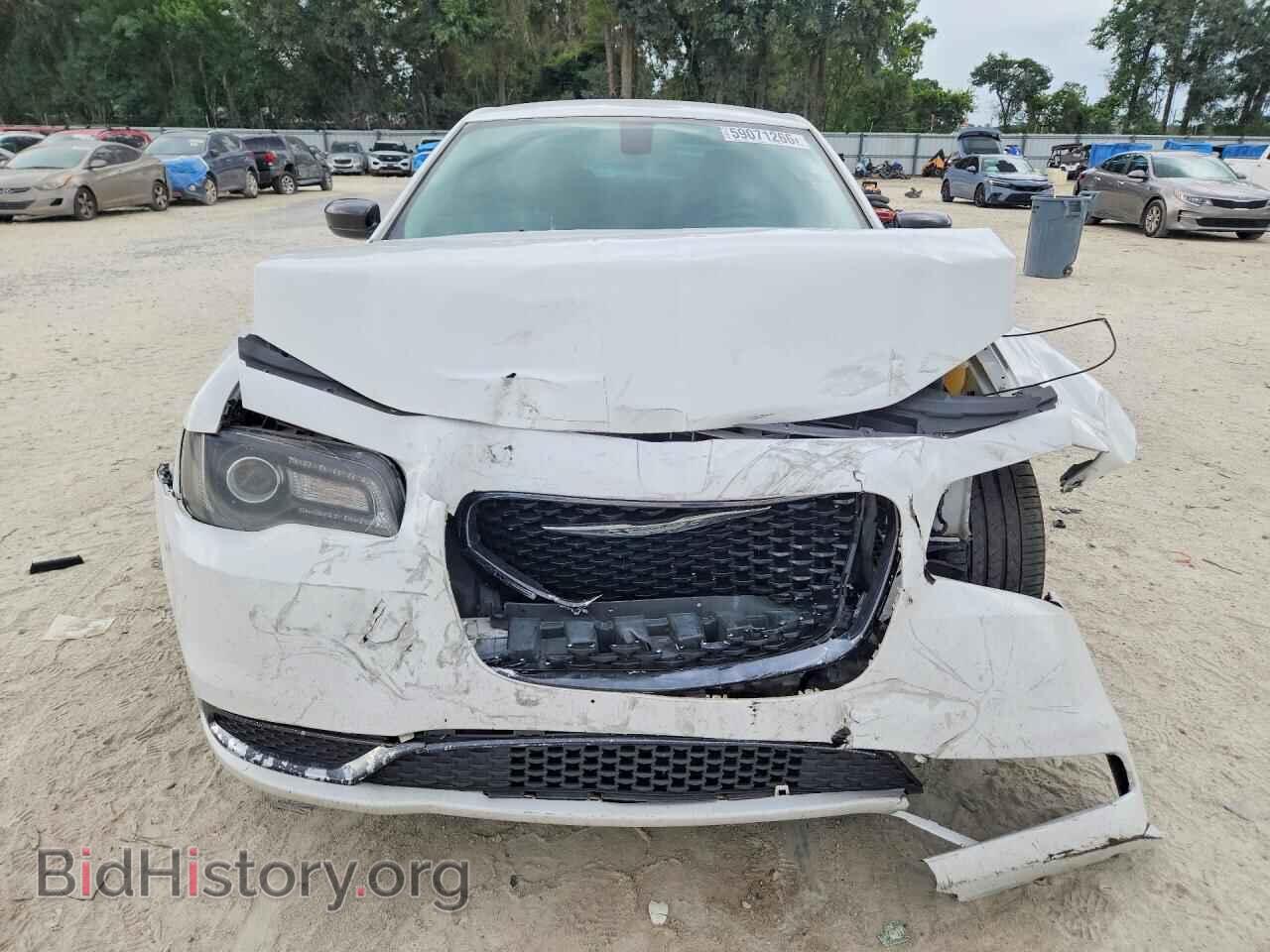 2018 CHRYSLER 300 - VIN: 2C3CCAAG6JH320253 - Photo 5