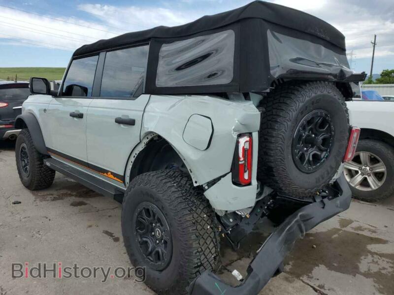2023 Ford BRONCO (VIN 1FMEE5DP4PLA86381) — фото 2 из 13