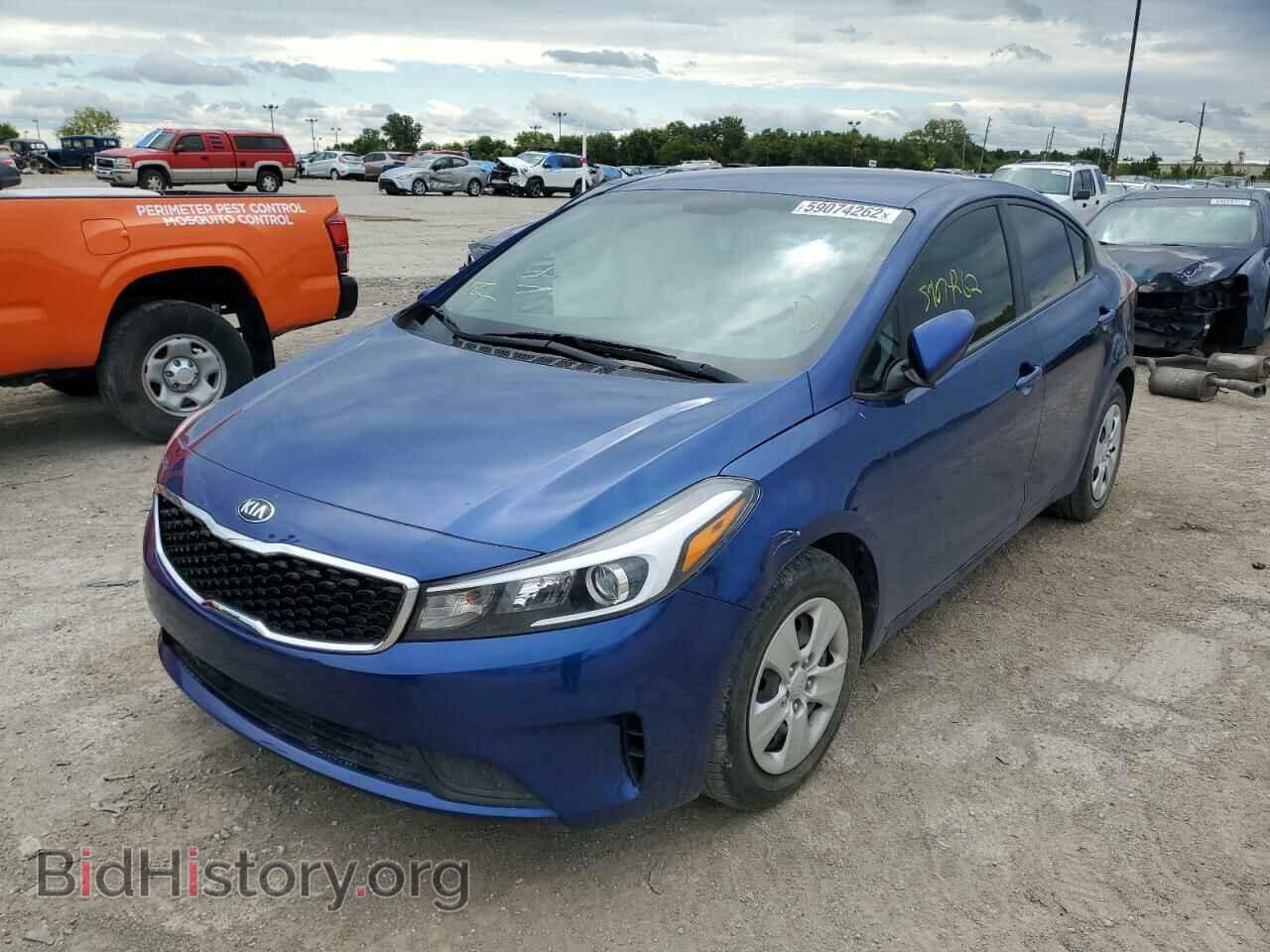 2018 KIA FORTE - VIN: 3KPFK4A73JE281162 - Фото 2
