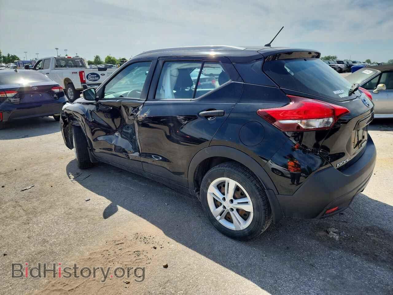 2019 NISSAN KICKS - VIN: 3N1CP5CU3KL558776 - Photo 2