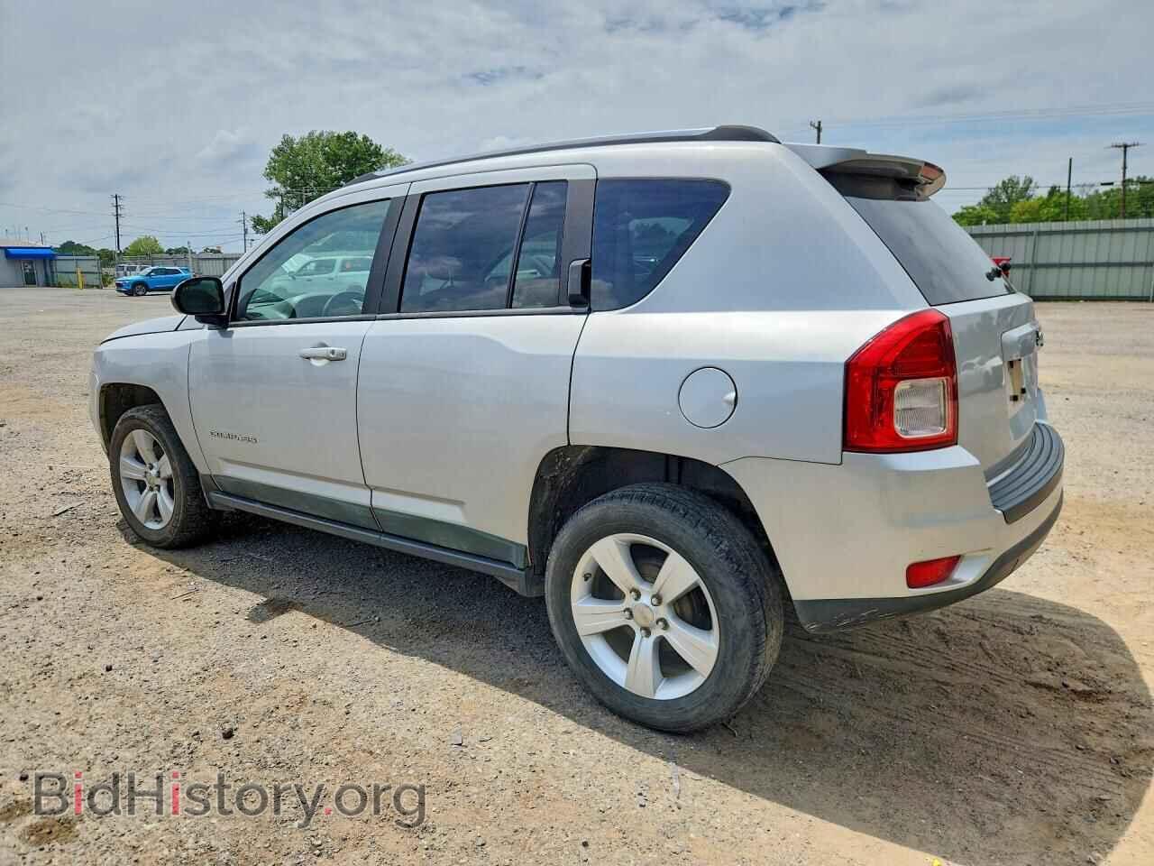 2011 JEEP COMPASS - VIN: 1J4NT1FB6BD190226 - Фото 2