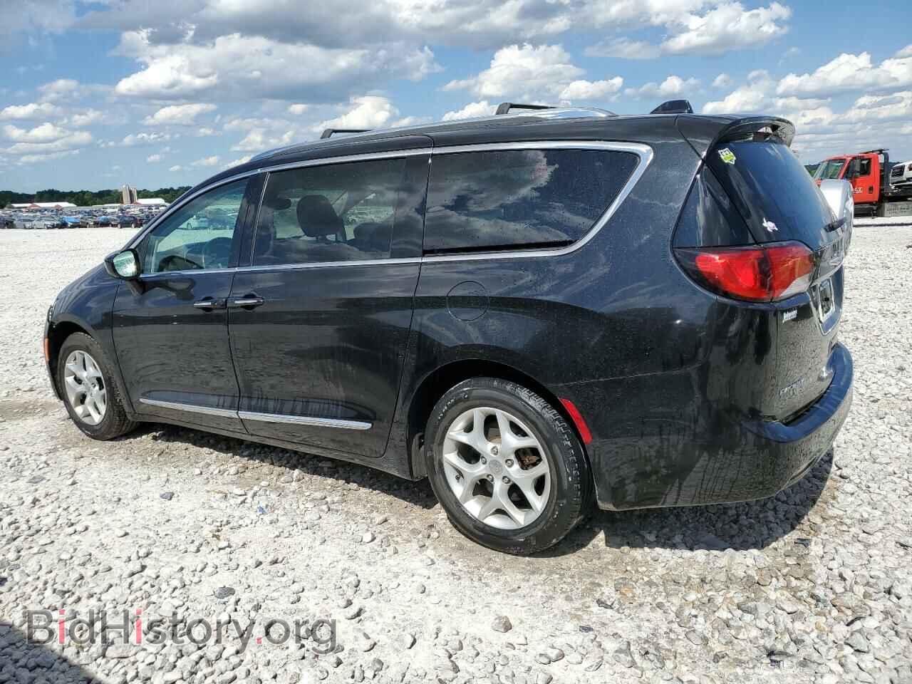 2017 CHRYSLER PACIFICA - VIN: 2C4RC1EGXHR721079 - Photo 2
